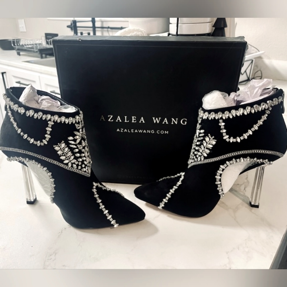 Women dress shoes.